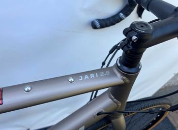 Used Fuji Jari 2.5 2024 2024 Road & Gravel, Light Gray — image 4 of 6