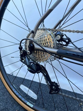 Used Fuji Jari 2.5 2024 2024 Road & Gravel, Light Gray — image 5 of 6
