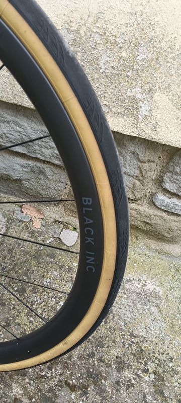 Used Factor O2 VAM 2022 2022 Road & Gravel, Black — image 6 of 7