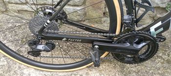 Used Factor O2 VAM 2022 2022 Road & Gravel, Black — image 5 of 7