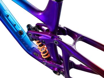 Used Giant Reign Advanced Frameset Frameset 2024 Mountainbike, Purple — image 2 of 8