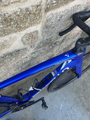 Used Pinarello F5 105 Di2 2023 2023 Road & Gravel, Blue — image 5 of 5