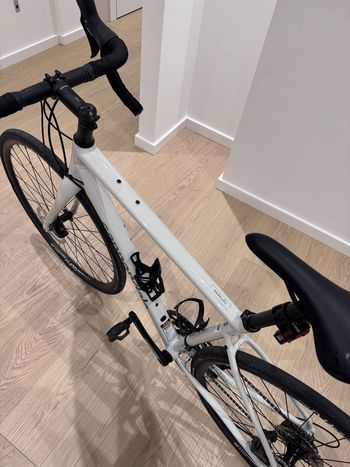 Used Cannondale Synapse 2 2023 Road & Gravel, Light Gray — image 2 of 7