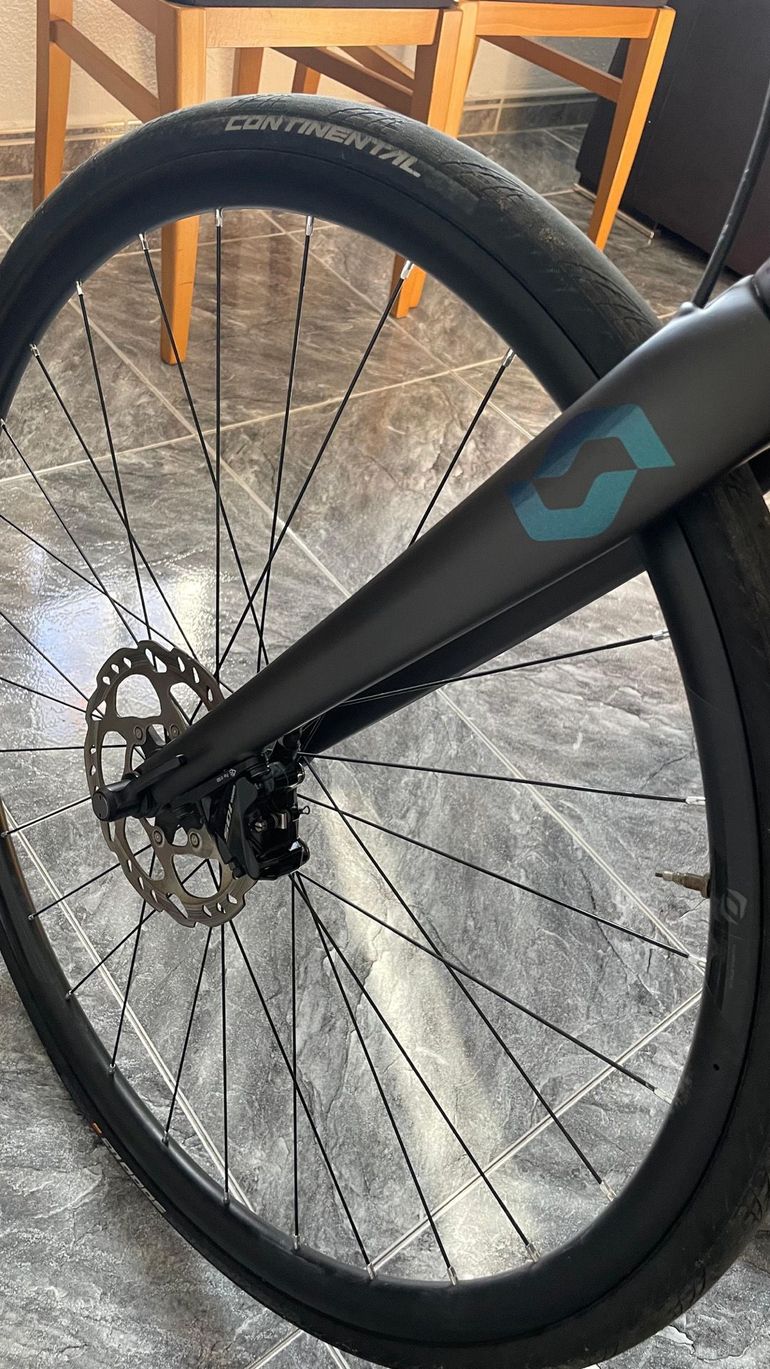 Used Scott Addict 20 disc 2020 2020 Road & Gravel, Black — image 4 of 6