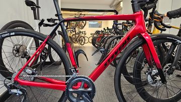 Used Stevens Izoard Pro Disc Ultegra 2024 Road & Gravel, Black — image 2 of 23