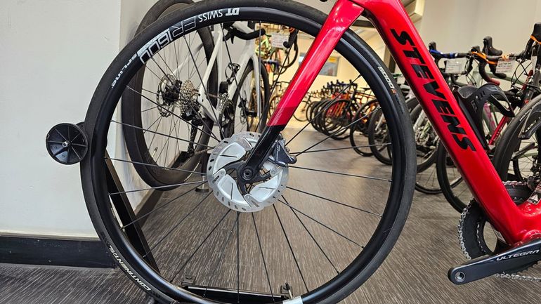 Used Stevens Izoard Pro Disc Ultegra 2024 Road & Gravel, Black — image 3 of 23