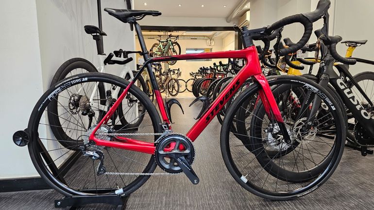 Used Stevens Izoard Pro Disc Ultegra 2024 Road & Gravel, Black — image 1 of 23
