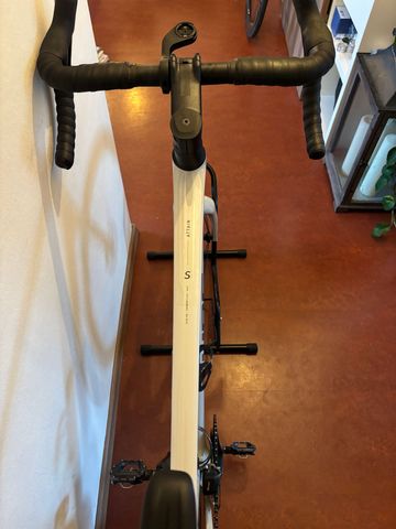 Used CUBE ATTAIN C:62 SLX 2025 2025 Road & Gravel, White — image 5 of 6