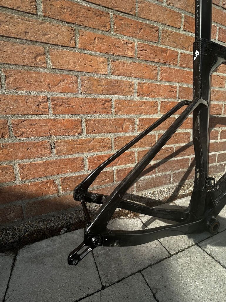 Used Dare Vrsu 2025 Road & Gravel, Black — image 3 of 7