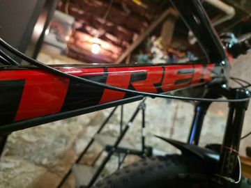Used Trek Remedy SRAM NX 2018 Mountainbike, Black — image 6 of 9