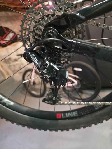 Used Trek Remedy SRAM NX 2018 Mountainbike, Black — image 5 of 9