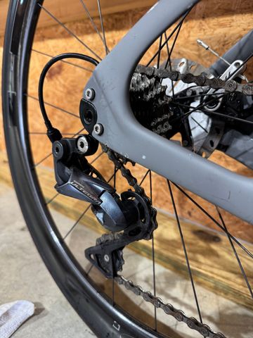 Used Quintana Roo PRfive - Ultegra Mechanical 2021 2021 Road & Gravel, Light Gray — image 7 of 11