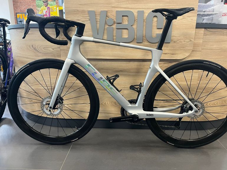 Used CUBE AGREE C:62, SLT 2023 2023 Road & Gravel, Light Gray — image 2 of 7