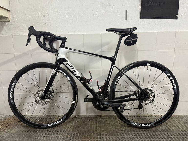 Used Giant Defy Advanced 1 2017 2017 Road & Gravel, Black — image 2 of 6