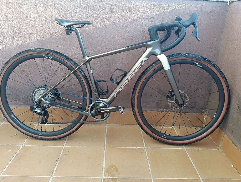 Used Orbea Terra SRAM Force eTap AXS 2025 Road & Gravel, Grigio chiaro — image 1 of 4