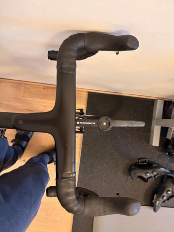 Used Canyon Ultimate CFR Di2 2024 2024 Road & Gravel, Black — image 6 of 8