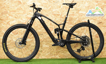 Trek Fuel EXE 9.9 2024 2024 Mountainbike usato, Nero — immagine 2 di 7