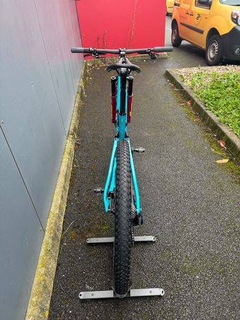 Used Specialized Epic 8 Pro 2025 2025 Mountainbike, Blue, 29 — image 2 of 3