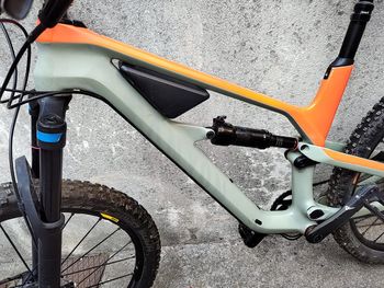 Used Canyon Spectral CF 8.0 2018 2018 Mountainbike, Orange, 27.5 — image 4 of 6