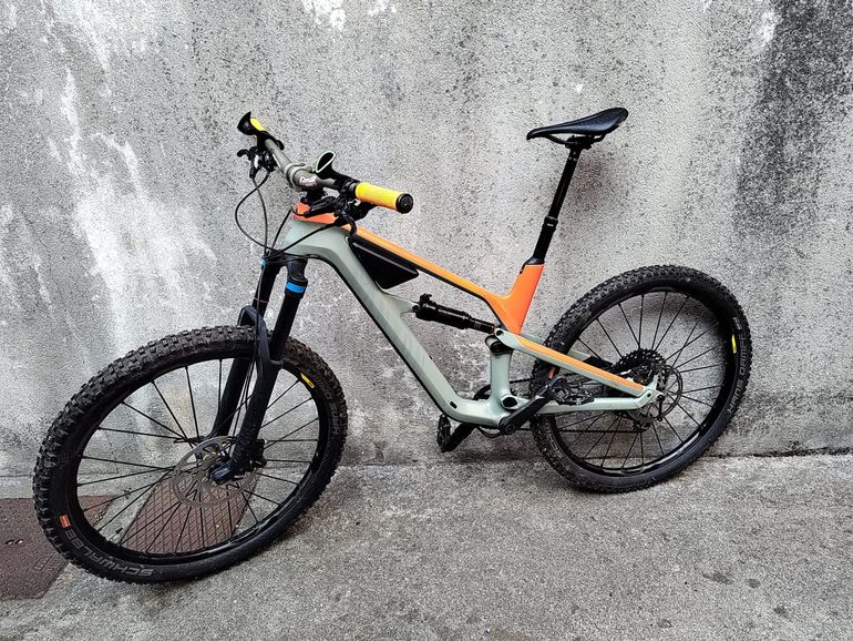 Used Canyon Spectral CF 8.0 2018 2018 Mountainbike, Orange, 27.5 — image 5 of 6
