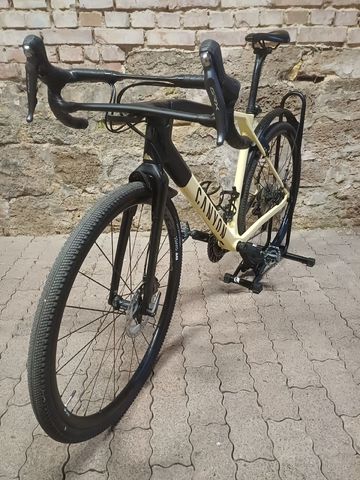 Used Canyon Grail Shimano GRX 2022 Road & Gravel, Black — image 9 of 9