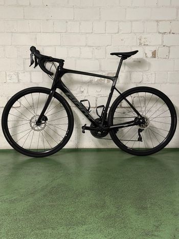 Used Giant Defy, Advanced 2 2021 2021 Road & Gravel, Black — image 2 of 7