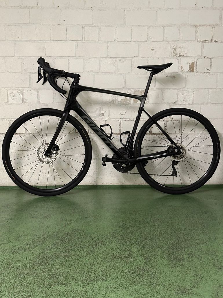 Used Giant Defy, Advanced 2 2021 2021 Road & Gravel, Black — image 2 of 7