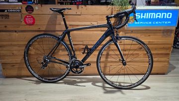 Used Cannondale Synapse Carbon 105 2017 2017 Road & Gravel, Black — image 1 of 10
