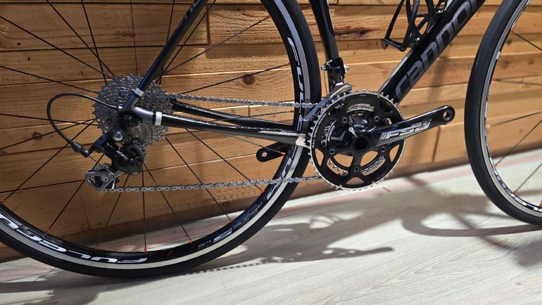 Used Cannondale Synapse Carbon 105 2017 2017 Road & Gravel, Black — image 3 of 10