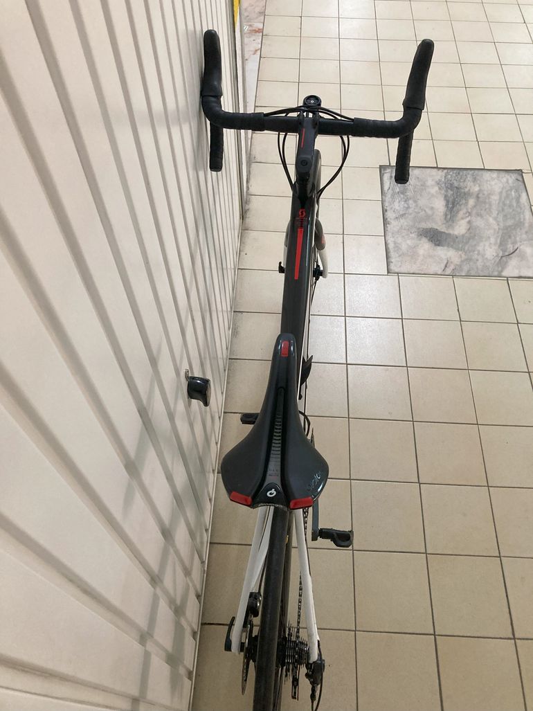 Used Scott Addict RC 20 disc 2018 2018 Road & Gravel, White — image 2 of 5