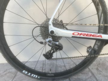 Used Orbea TERRA M31-D 2019 2019 Road & Gravel, White — image 4 of 5