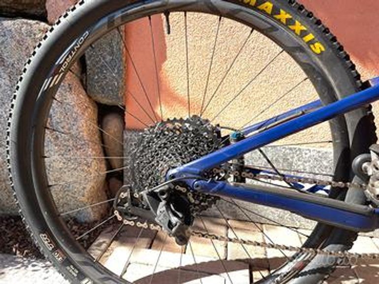 Used Specialized Era Comp Carbon 2015 Mountainbike, Blue — image 2 of 6
