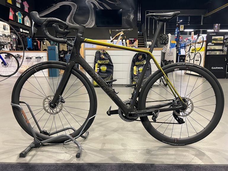 Used Cervélo R5 Force eTap AXS 2023 2023 Road & Gravel, Light Gray — image 2 of 3