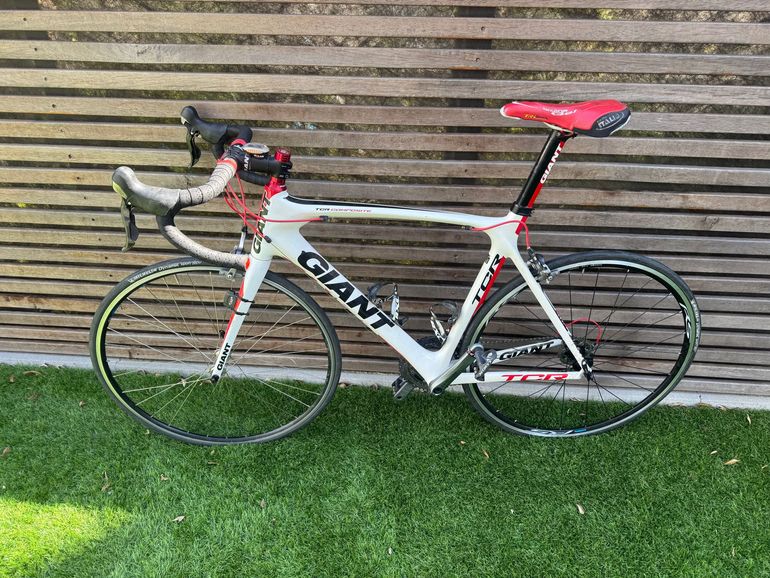 Used Giant TCR 2012 Road & Gravel, White — image 5 of 7