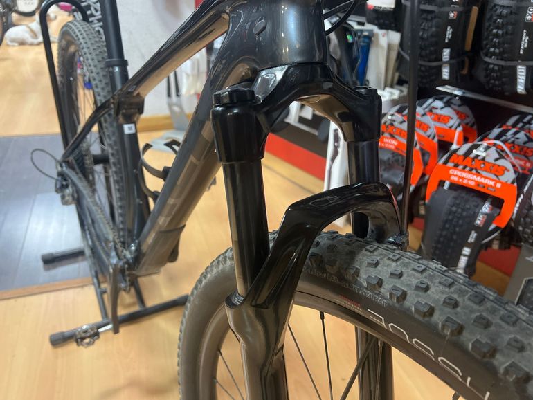 Used Trek Procaliber 9.5 2022 2022 Mountainbike, Black, 29 — image 5 of 7