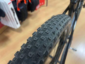 Used Trek Procaliber 9.5 2022 2022 Mountainbike, Black, 29 — image 4 of 7