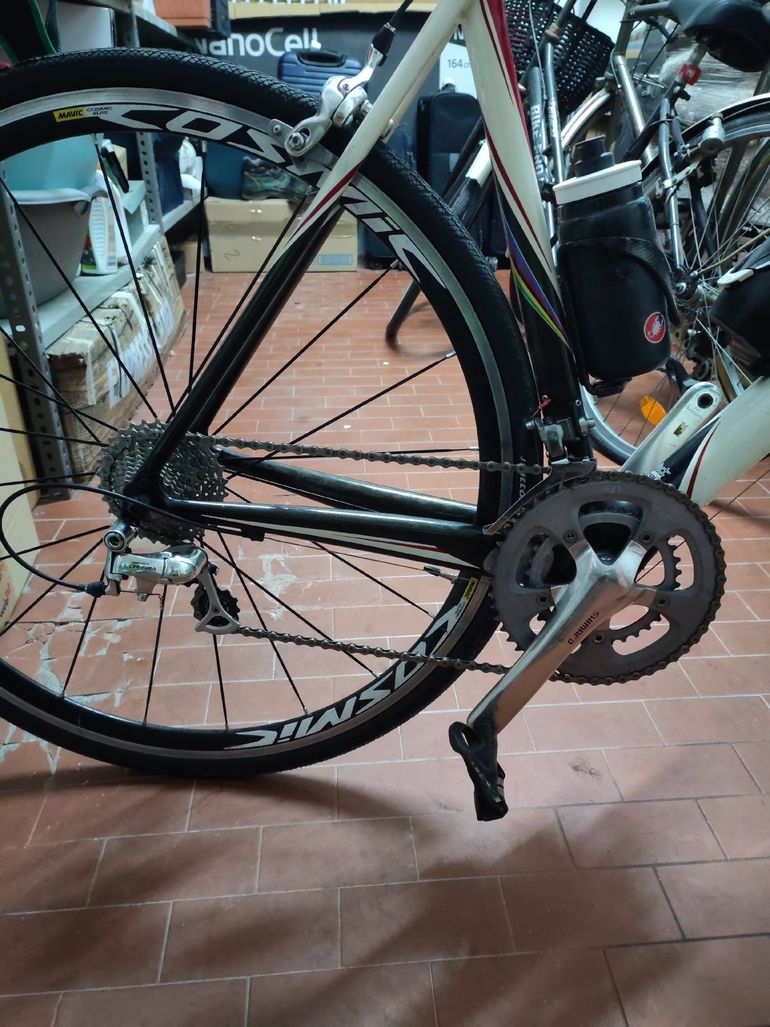 Used Specialized Tarmac 2020 Road & Gravel, Red — image 3 of 4