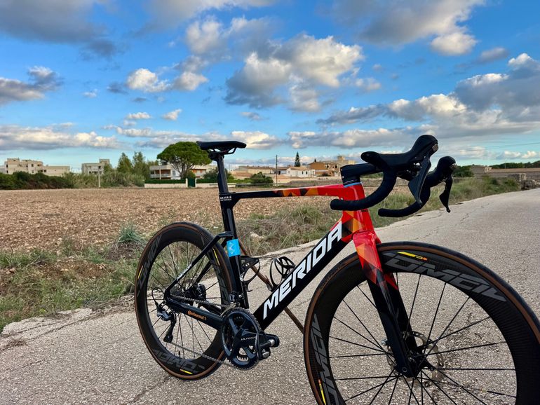 Used Merida REACTO 5000 2023 2023 Road & Gravel, Red — image 5 of 9