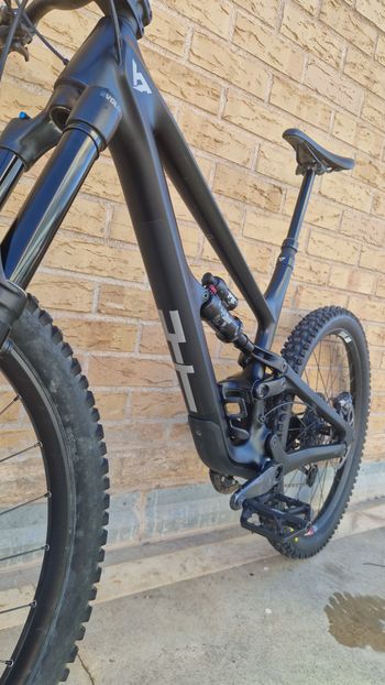 Used YT Industries Capra CORE 3 MX 2023 2023 Mountainbike, Black, 29, 27.5 — image 10 of 10