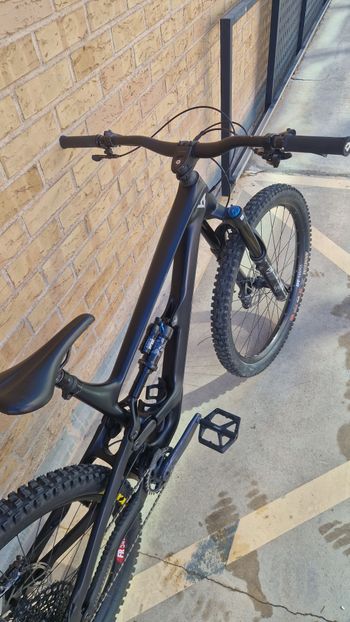 Used YT Industries Capra CORE 3 MX 2023 2023 Mountainbike, Black, 29, 27.5 — image 5 of 10