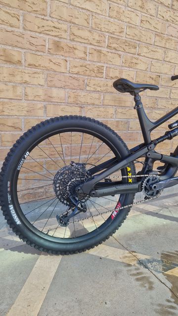 Used YT Industries Capra CORE 3 MX 2023 2023 Mountainbike, Black, 29, 27.5 — image 2 of 10