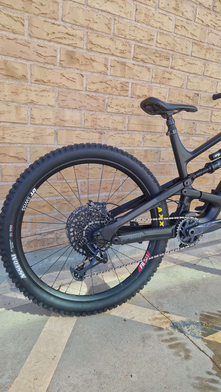 Used YT Industries Capra CORE 3 MX 2023 2023 Mountainbike, Black, 29, 27.5 — image 2 of 10