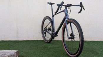 Used Giant Revolt Advanced Pro 1 2024 2024 Road & Gravel, Blue — image 12 of 12