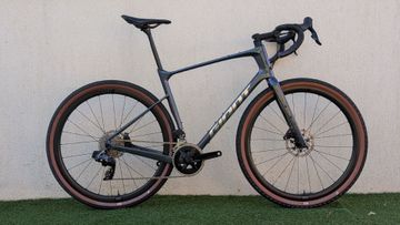Used Giant Revolt Advanced Pro 1 2024 2024 Road & Gravel, Blue — image 1 of 12