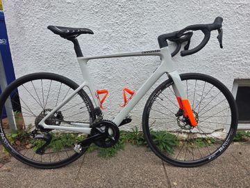 Used Cannondale SuperSix EVO 3 2023 2023 Road & Gravel, White — image 1 of 3