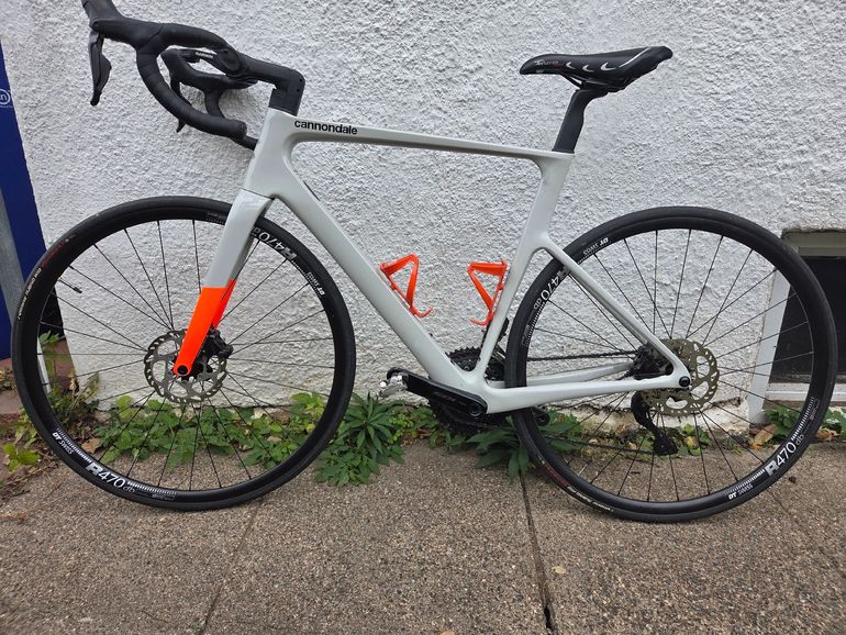 Used Cannondale SuperSix EVO 3 2023 2023 Road & Gravel, White — image 2 of 3