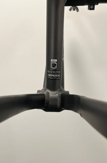 Used Commencal ABSOLUT 2024 Frameset 2024 Mountainbike, Black, 26 — image 3 of 5