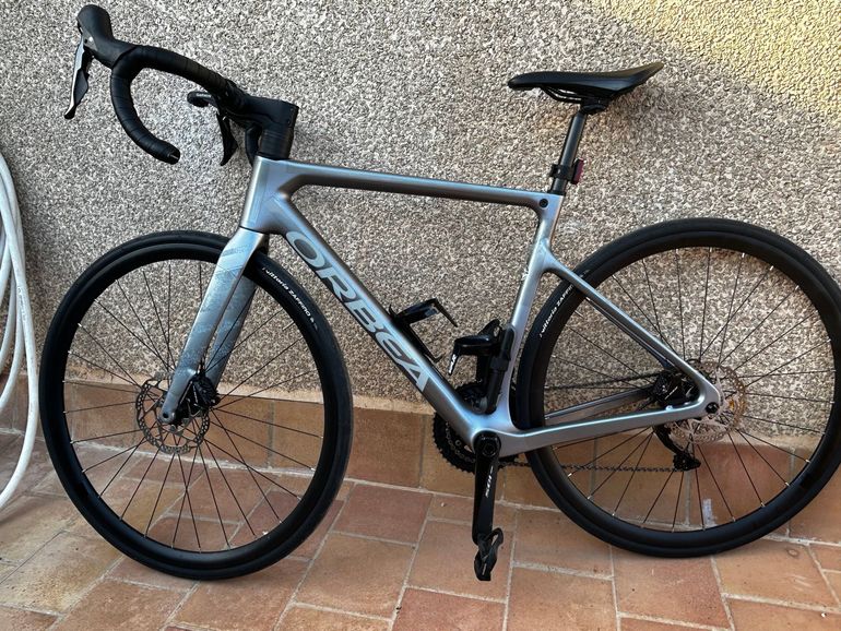 Used Orbea ORCA M30 2023 2023 Road & Gravel, Light Gray — image 9 of 12