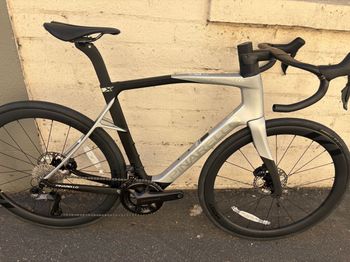 Used Pinarello X7 SHIMANO ULTEGRA Di2 2024 2024 Road & Gravel