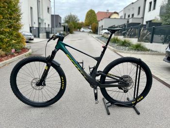 Used Scott Spark Sram Eagle Transmission X0 2023 Mountainbike, Green, 29 — image 2 of 9